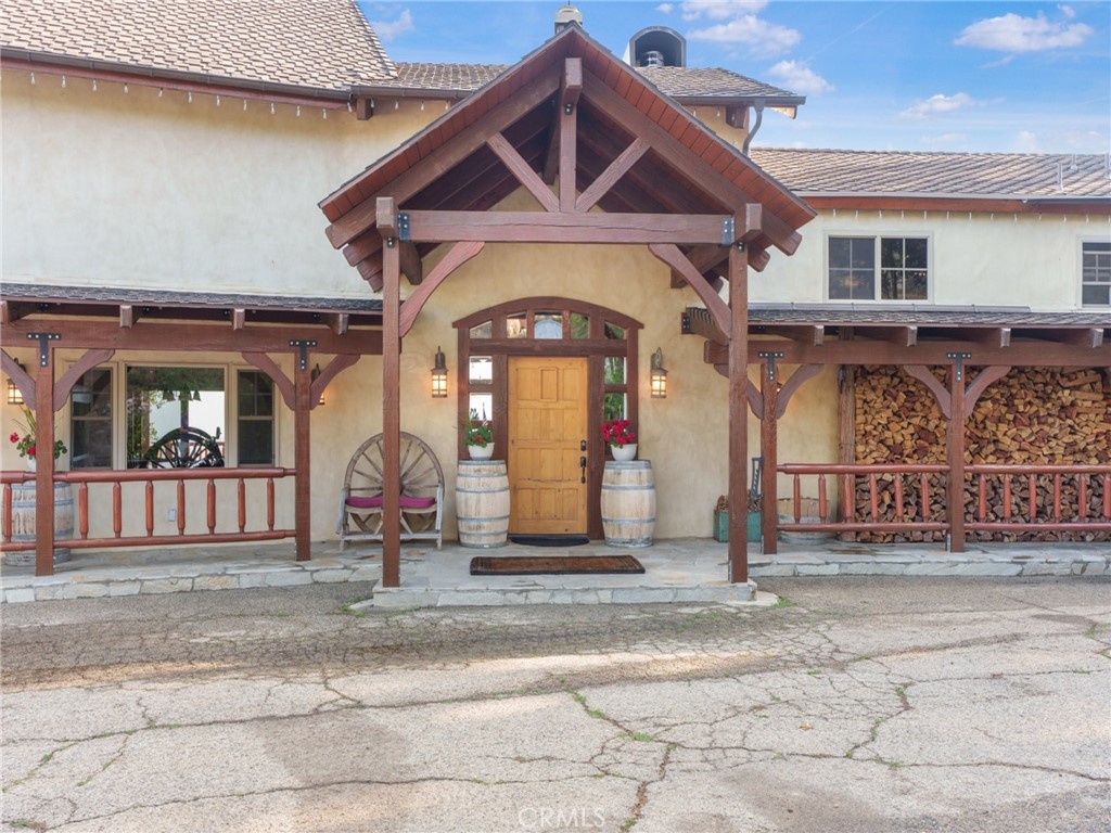 30757 Knoll View Drive Property Photo 6