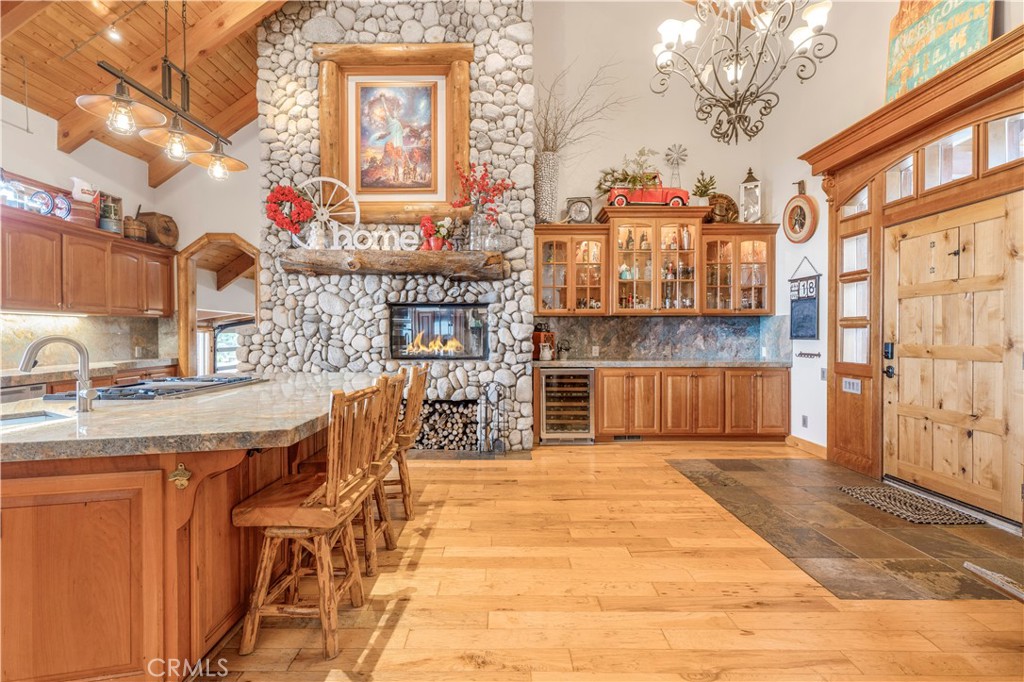 30757 Knoll View Drive Property Photo 8