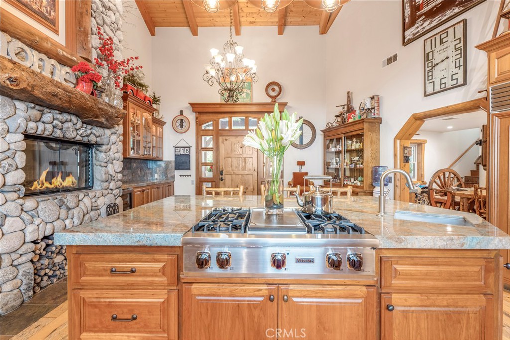 30757 Knoll View Drive Property Photo 10
