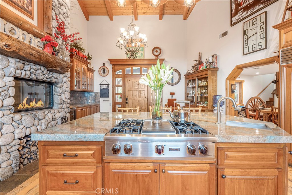 30757 Knoll View Drive Property Photo 10