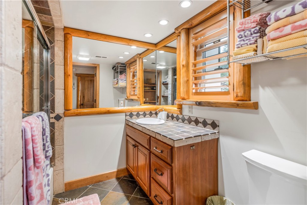 30757 Knoll View Drive Property Photo 19