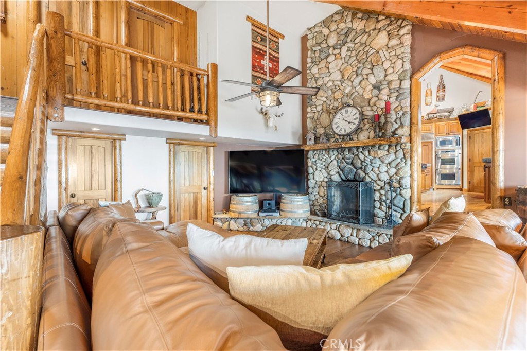 30757 Knoll View Drive Property Photo 21