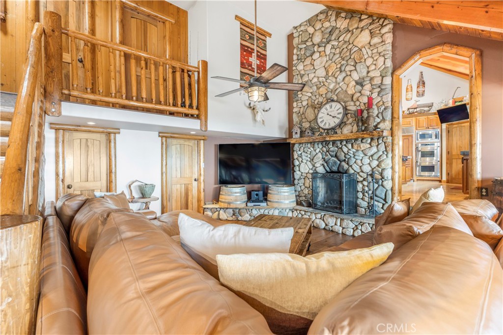 30757 Knoll View Drive Property Photo 21