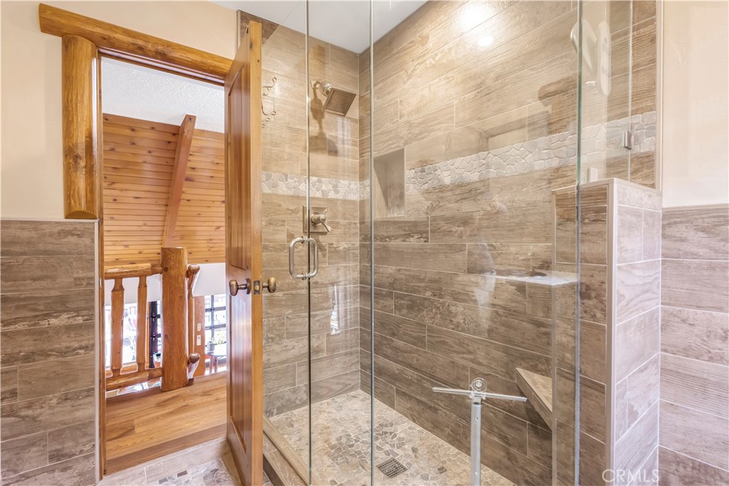 30757 Knoll View Drive Property Photo 39