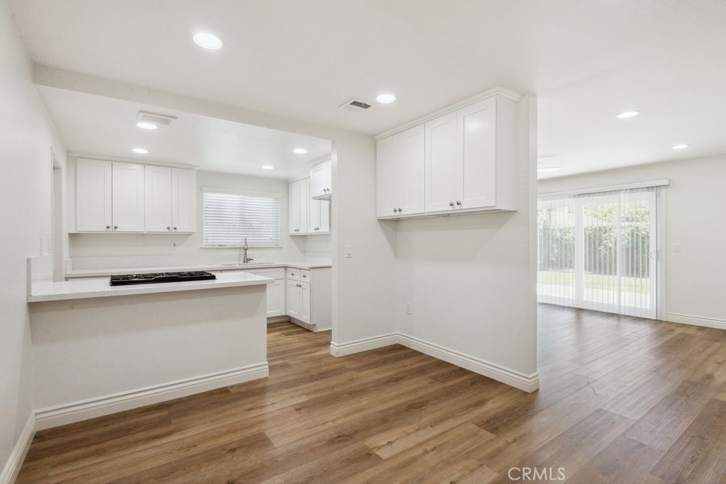 3931 N Garden Drive Property Photo 3