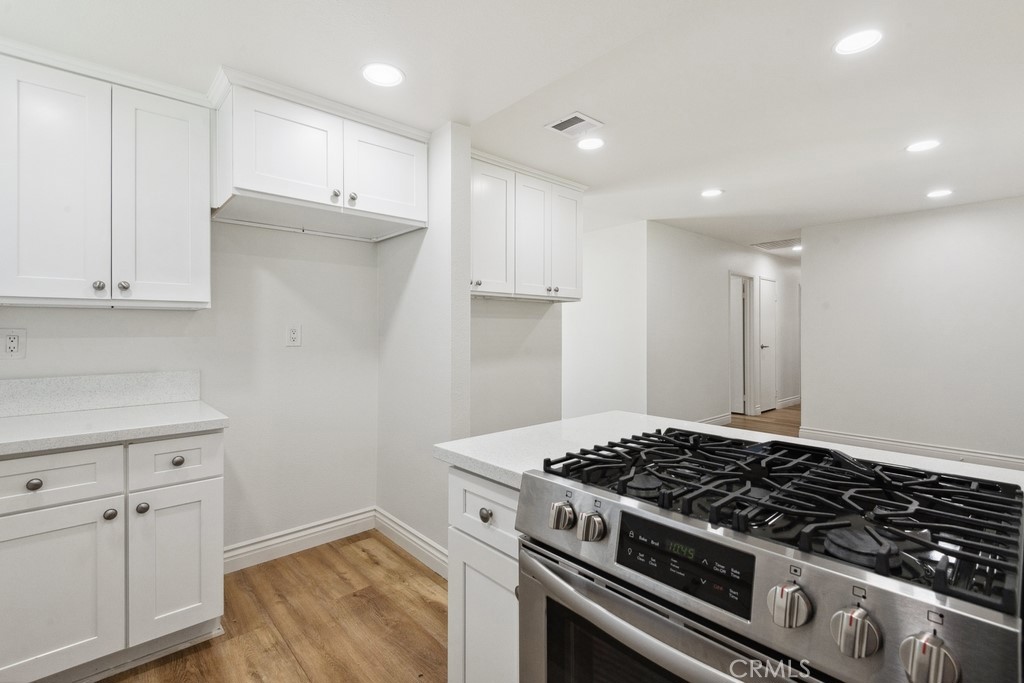 3931 N Garden Drive Property Photo 6