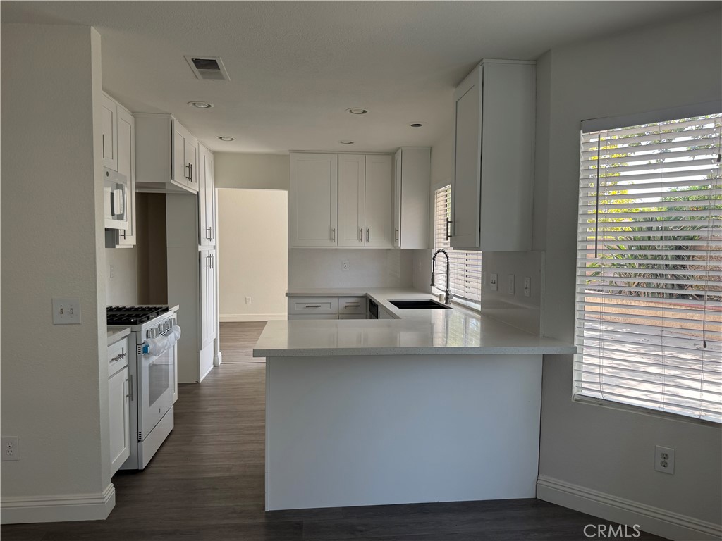 2485 Sherwood Lane Property Photo 8