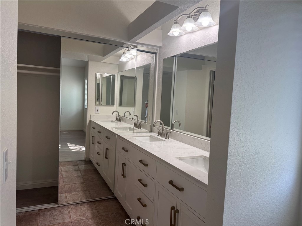 2485 Sherwood Lane Property Photo 13