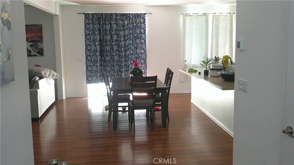 833 Half Moon Avenue Property Photo 5