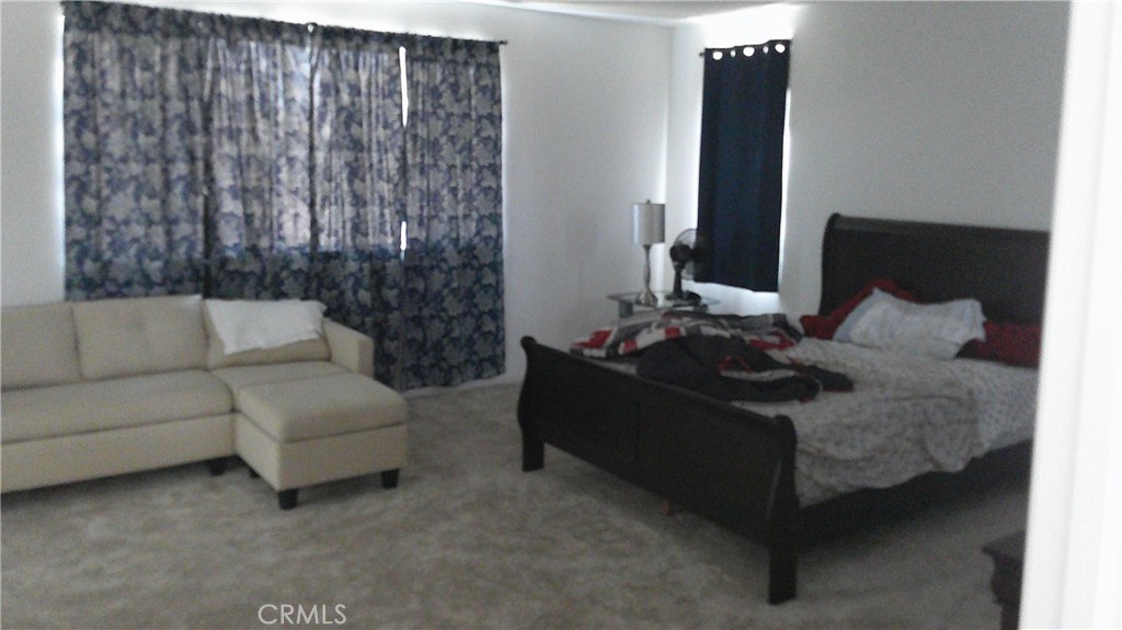 833 Half Moon Avenue Property Photo 13