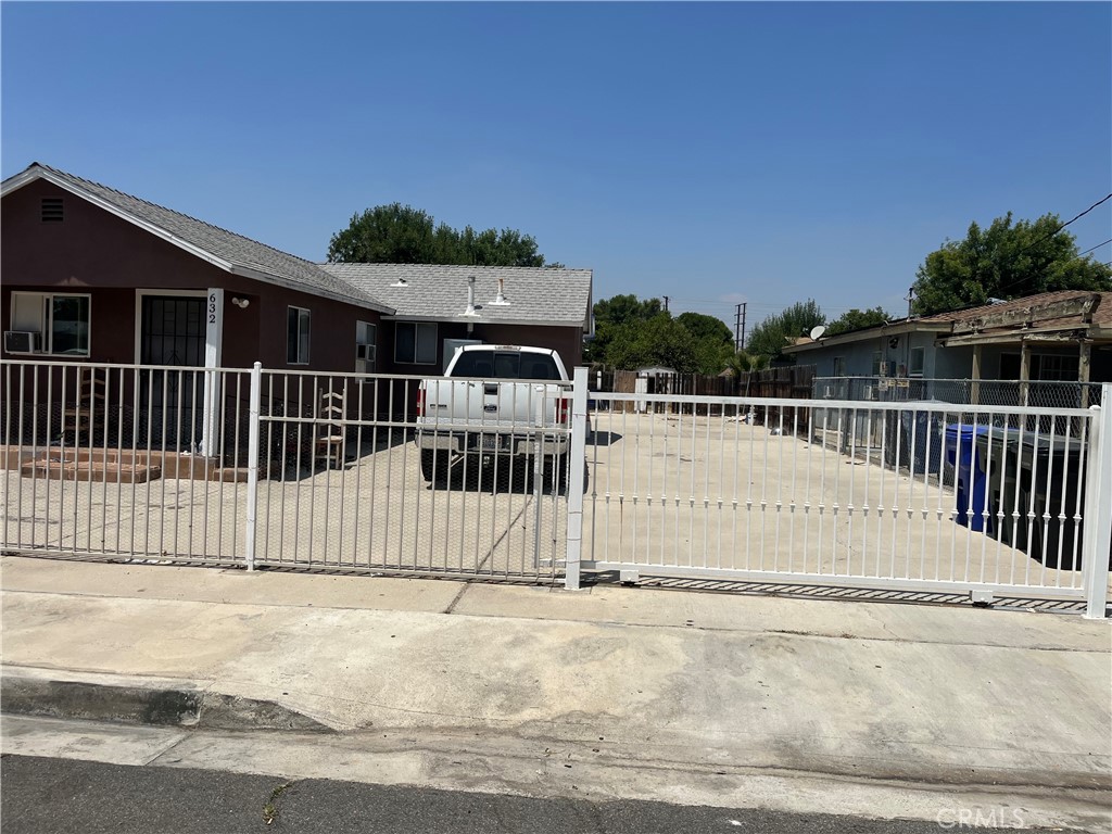 632 N Gardena Street Property Photo 5