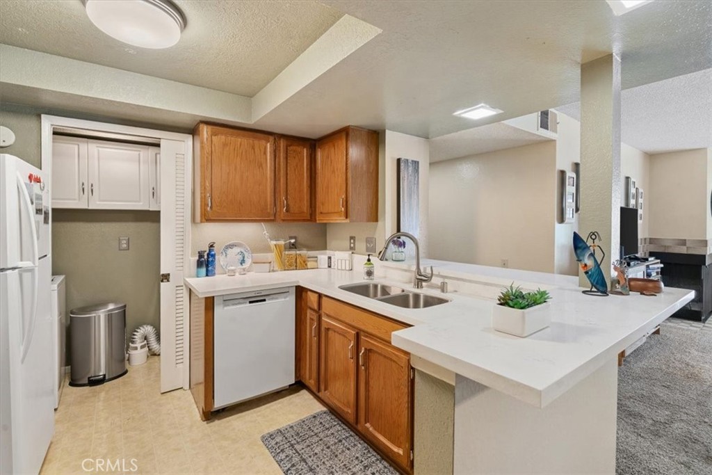 238 E Fern Avenue 204 Property Photo 8