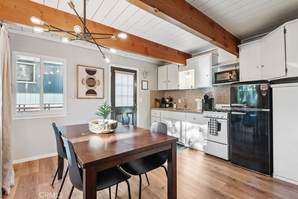 316 Cedar Lane Property Photo 6