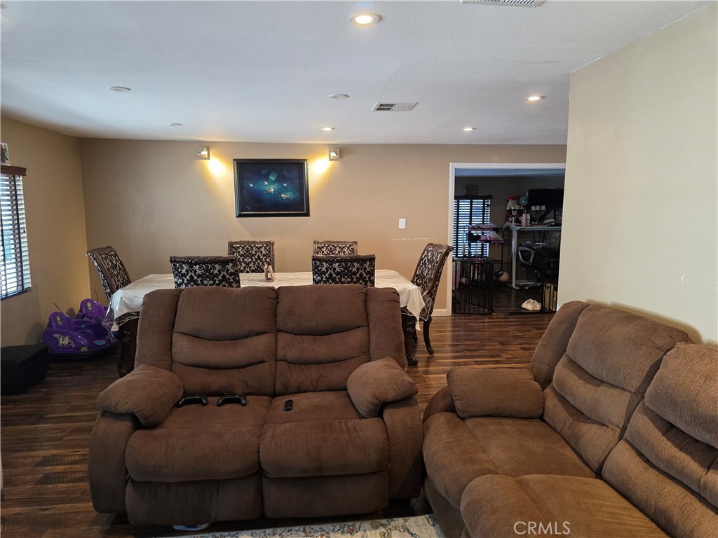 22899 Byron Road 73 Property Photo 5