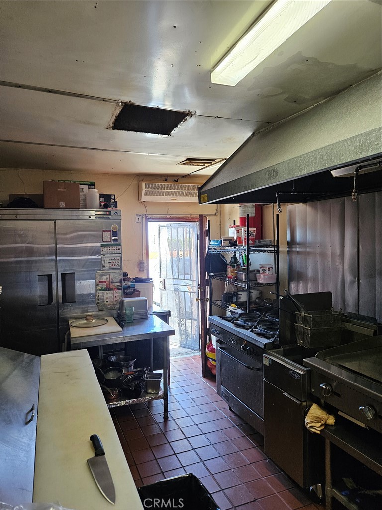 11741 Palm Drive Property Photo 7