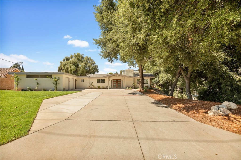 30777 E Sunset Drive S Property Photo 1