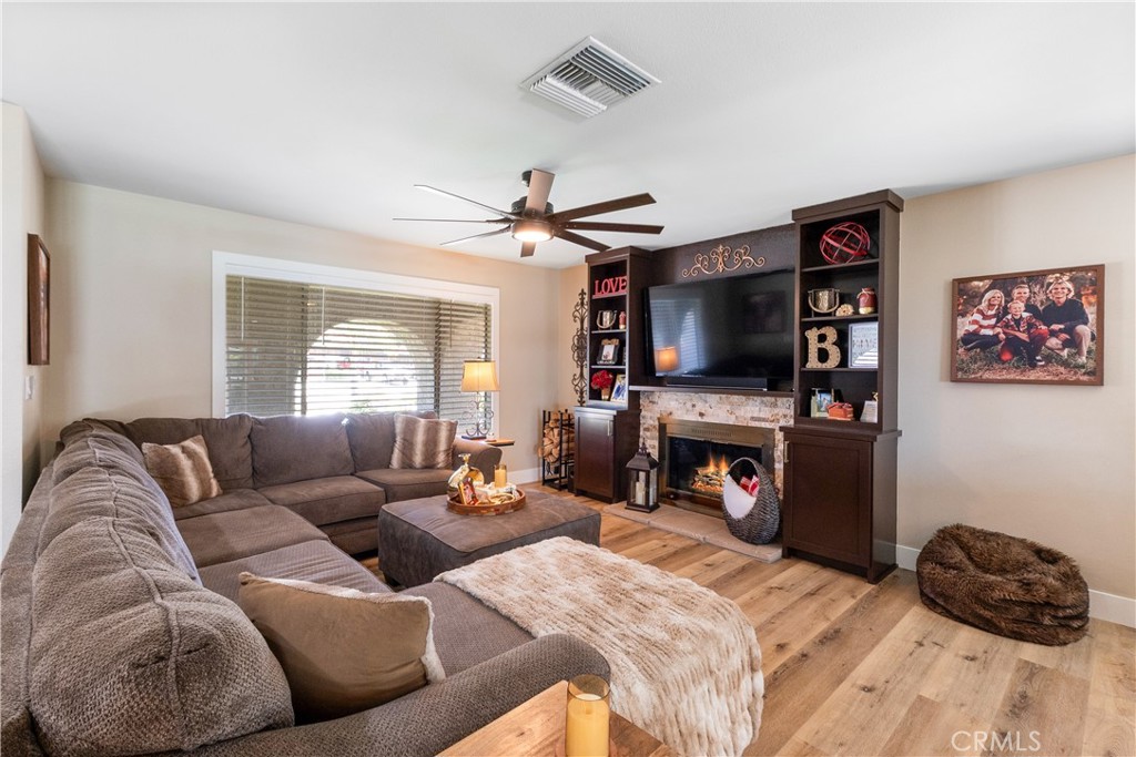 33127 Camelot Drive Property Photo 8