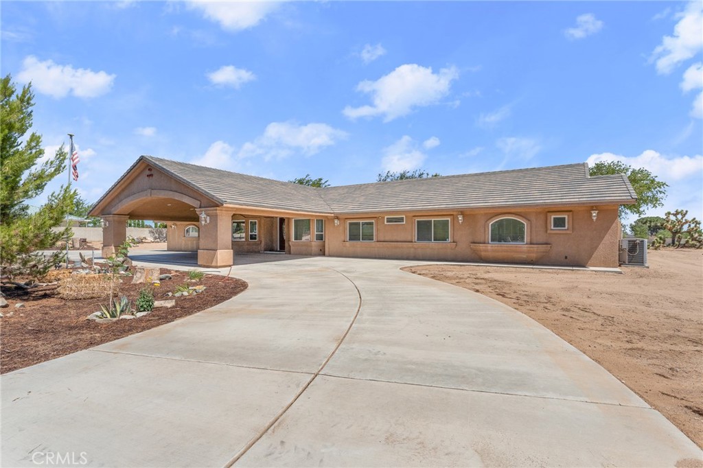 15230 Olive Street Property Photo 2