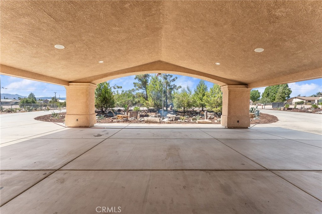 15230 Olive Street Property Photo 6