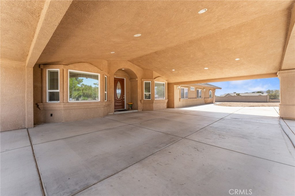 15230 Olive Street Property Photo 7