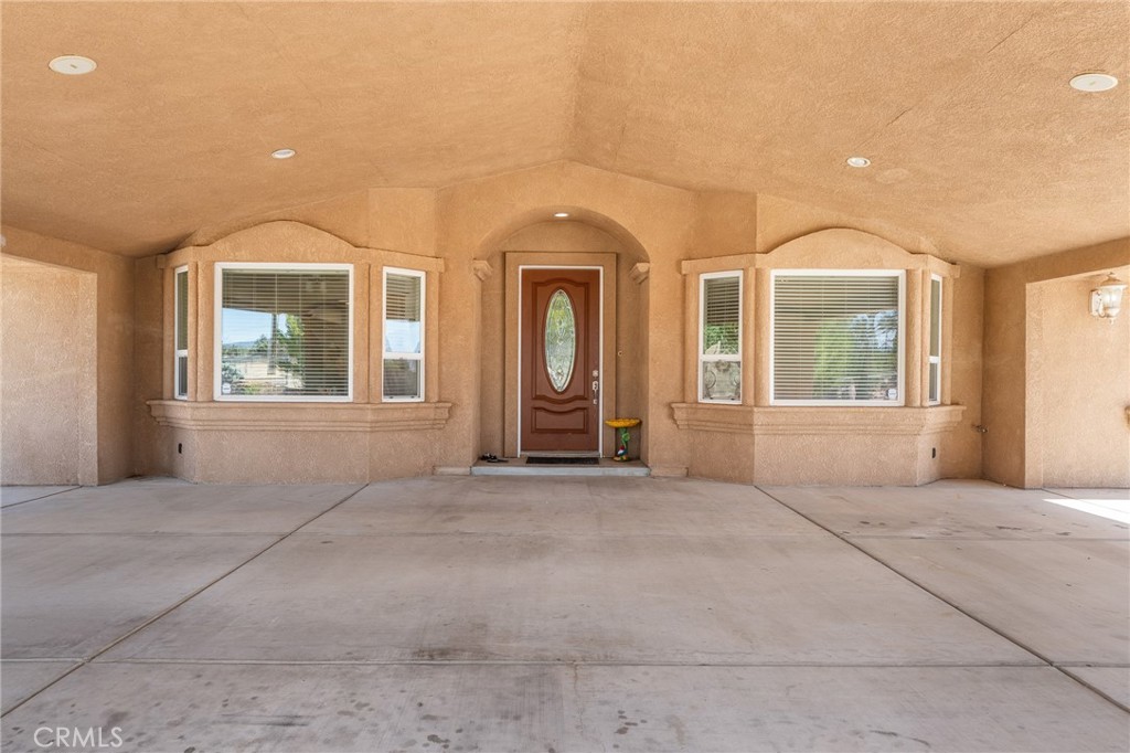 15230 Olive Street Property Photo 8