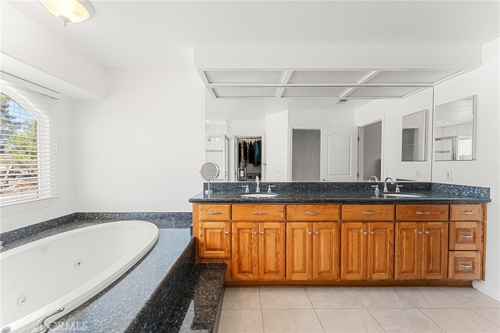 15230 Olive Street Property Photo 27
