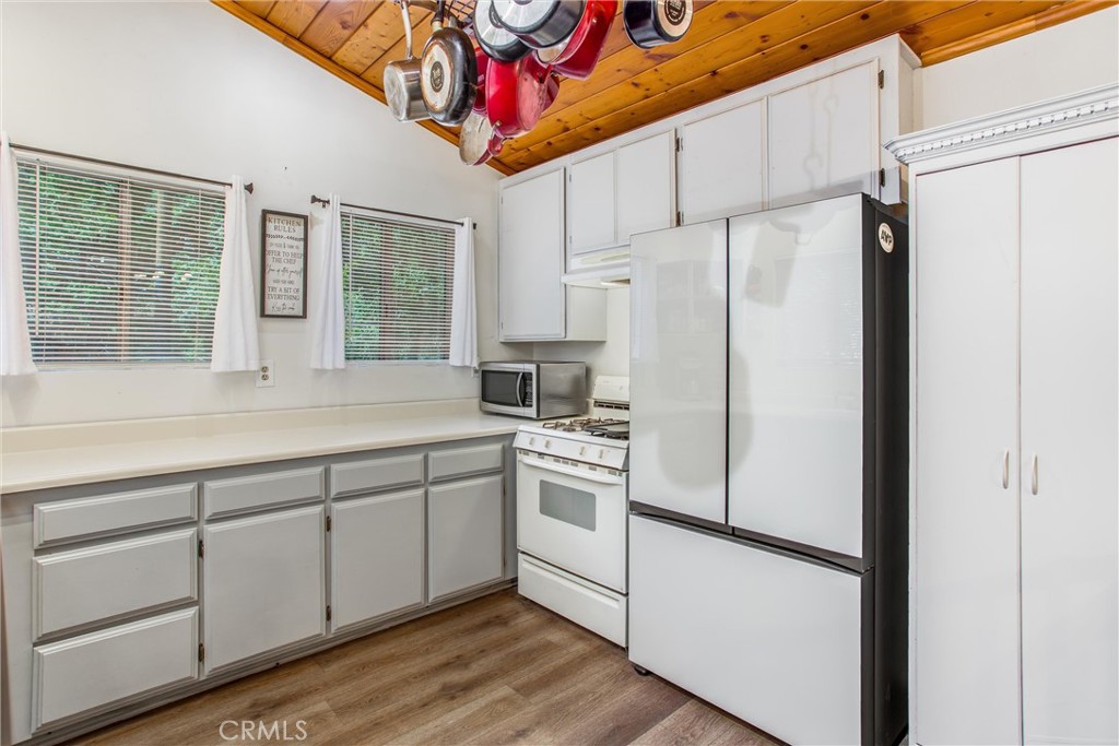9269 Wood Road Property Photo 14