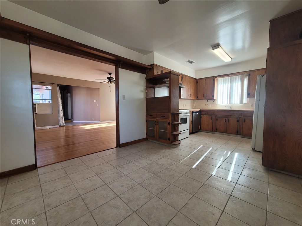 34726 Pecan Avenue Property Photo 7