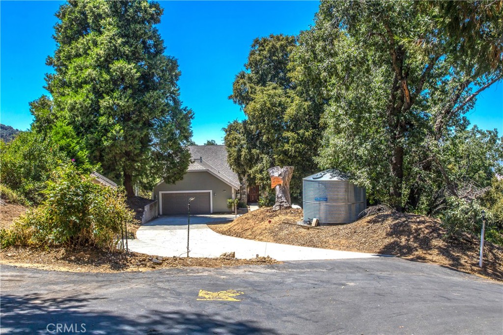 39065 Oak Glen Road Property Photo 5