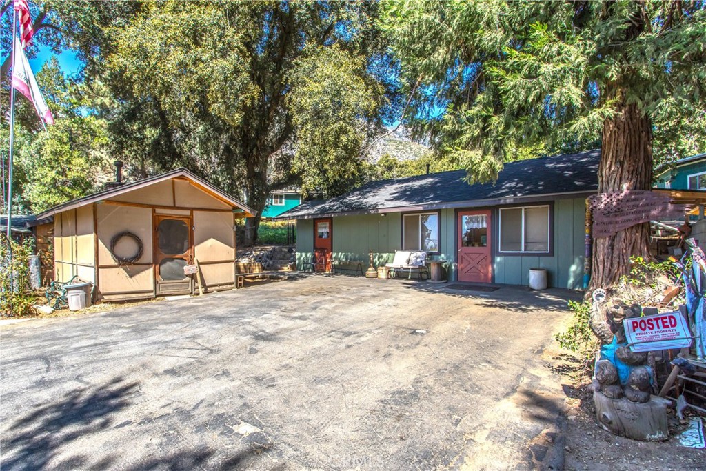 39065 Oak Glen Road Property Photo 6