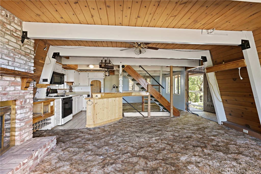 261 Davos Court Property Photo 14