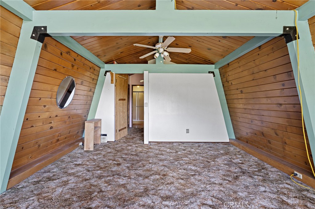 261 Davos Court Property Photo 23