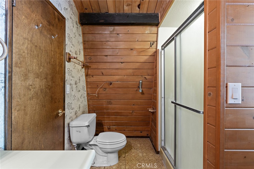 261 Davos Court Property Photo 28