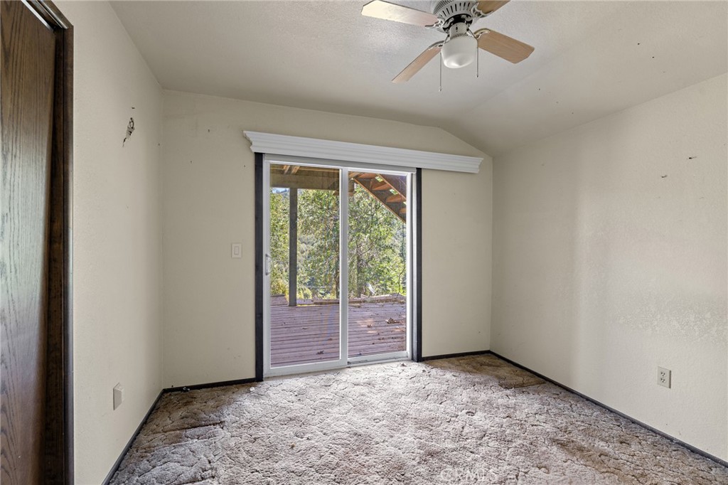 261 Davos Court Property Photo 33