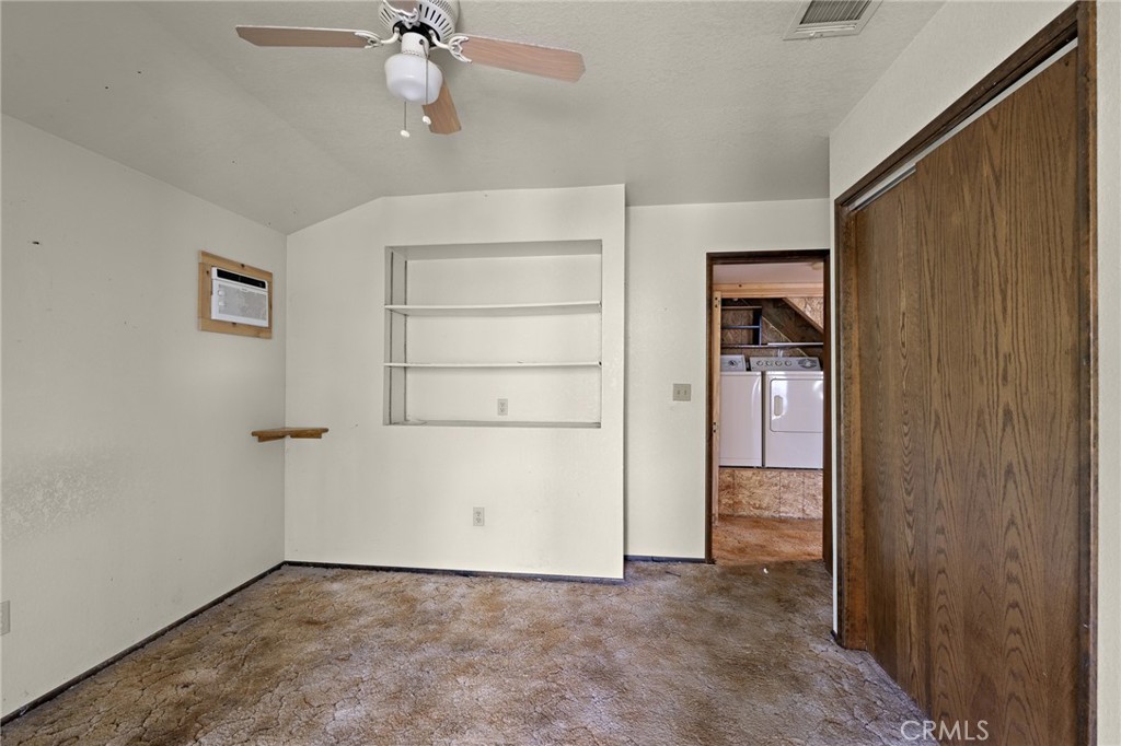 261 Davos Court Property Photo 34