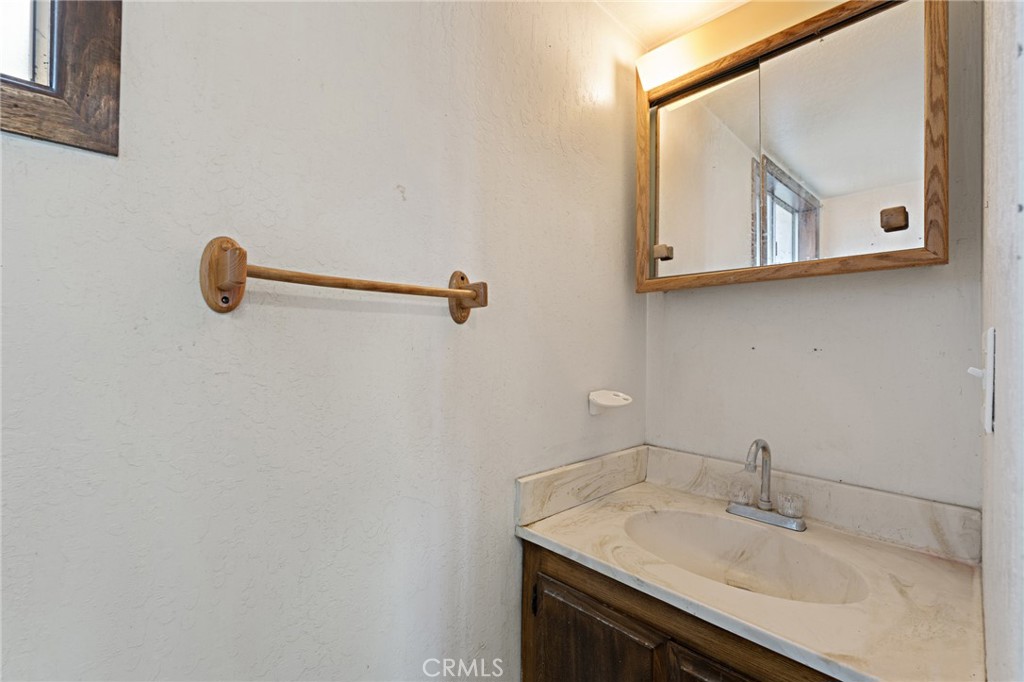 261 Davos Court Property Photo 37