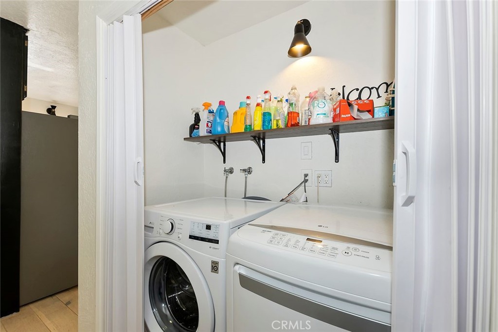 695 Sutter Lane Property Photo 11