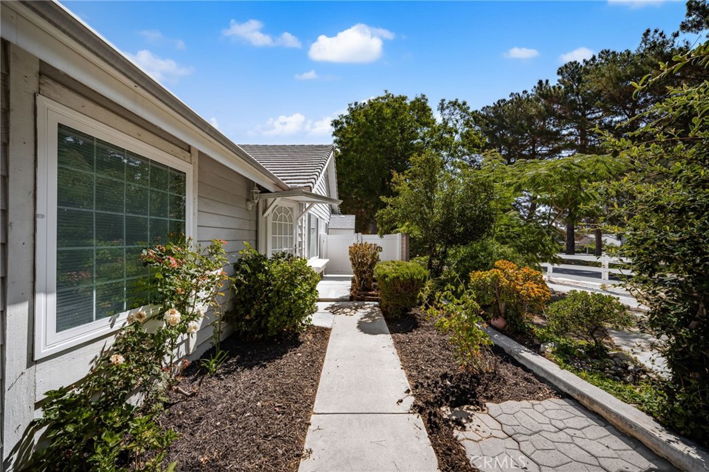 12325 Bellflower Court Property Photo 2