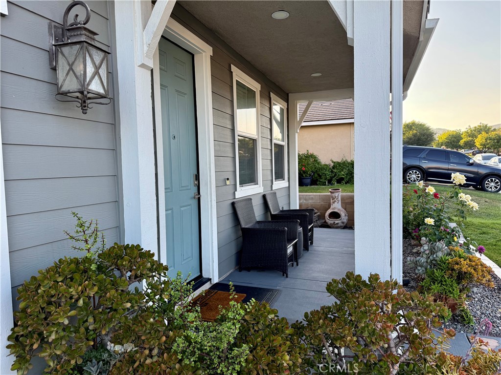 3863 American Elm Road Property Photo 3
