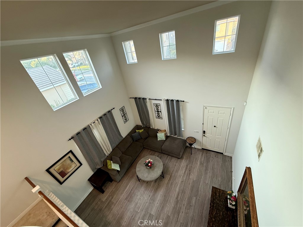 3863 American Elm Road Property Photo 6