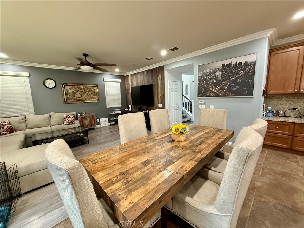 3863 American Elm Road Property Photo 10