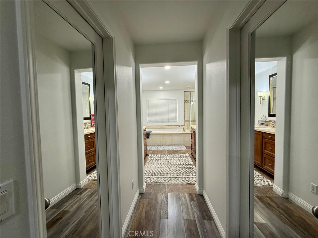 3863 American Elm Road Property Photo 17