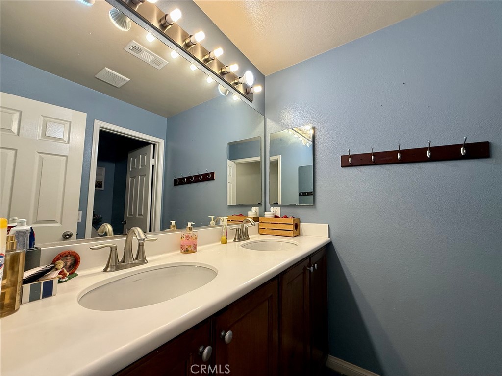 3863 American Elm Road Property Photo 25