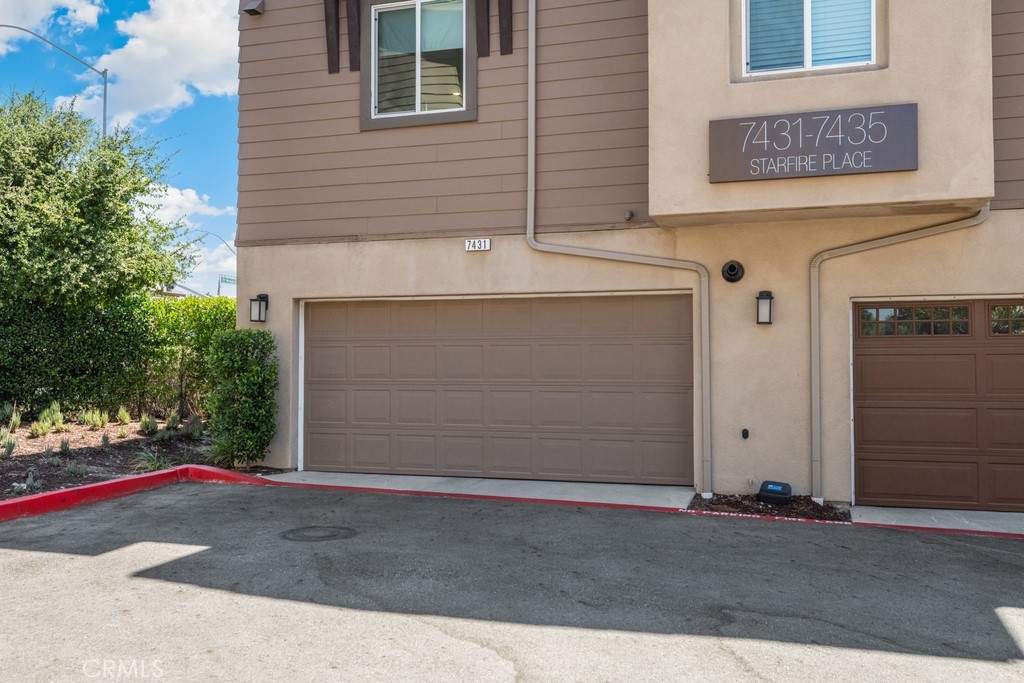 7431 Starfire Place Property Photo 14