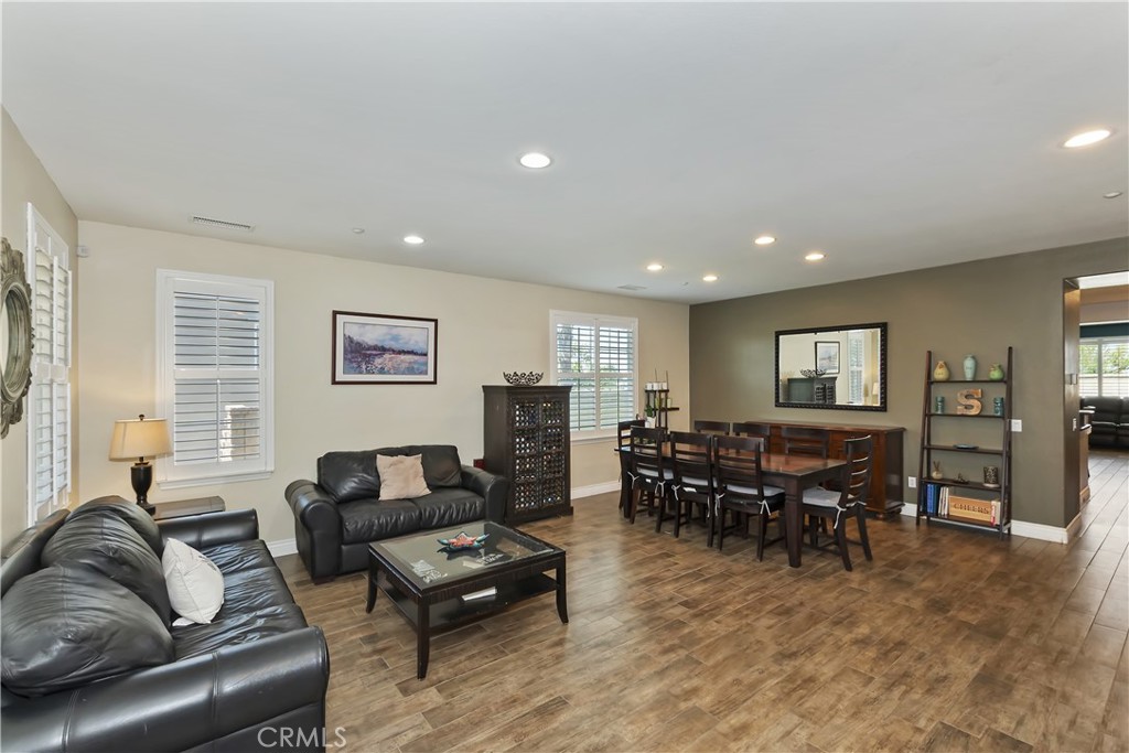 6492 Emmerton Lane Property Photo 16
