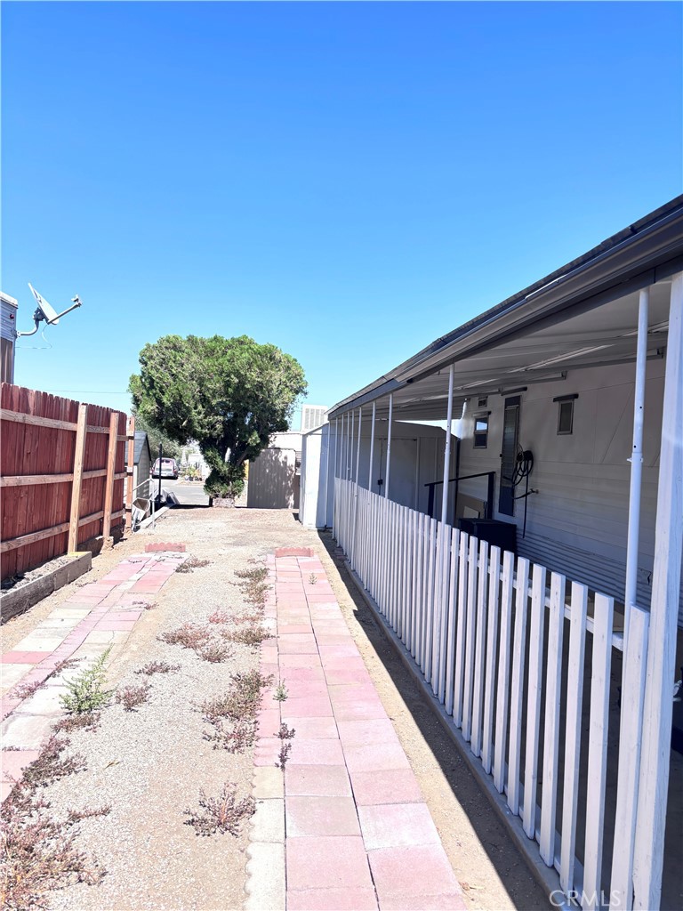 10701 G 12 Property Photo 2