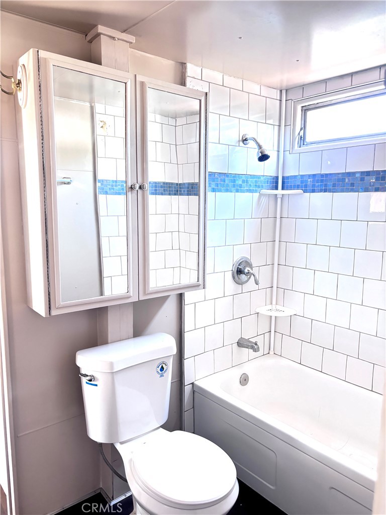 10701 G 12 Property Photo 20