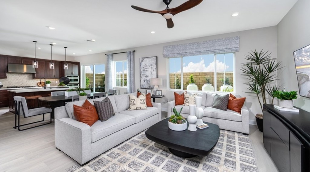 118 Pansy Property Photo 5