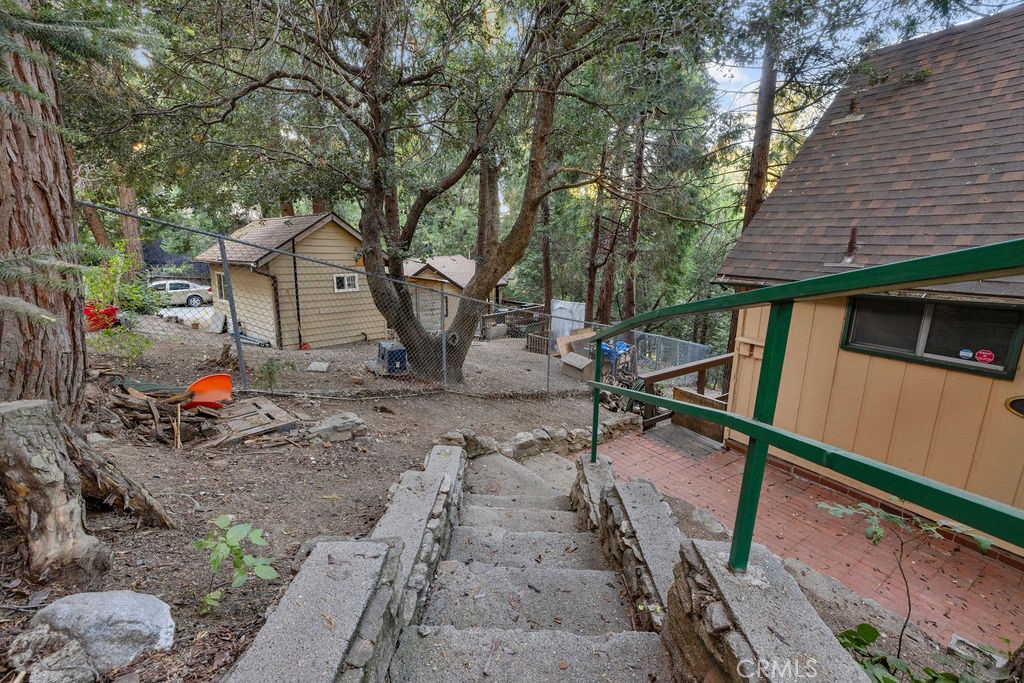 442 Valley Road Property Photo 11