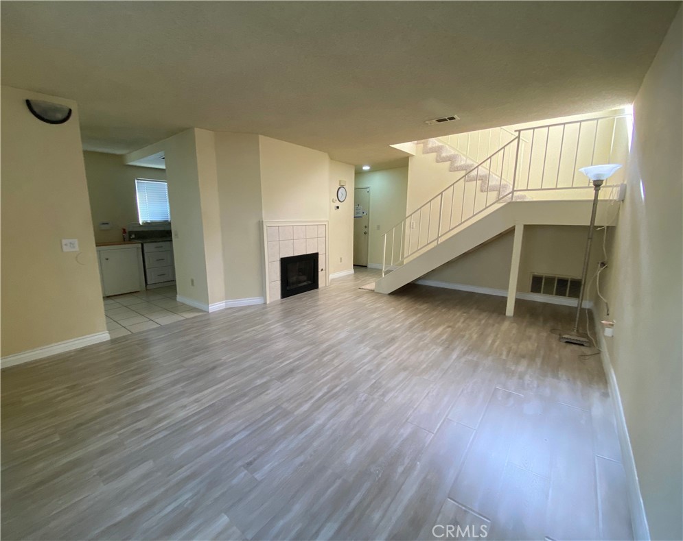 1380 W 48th Street 121 Property Photo 5